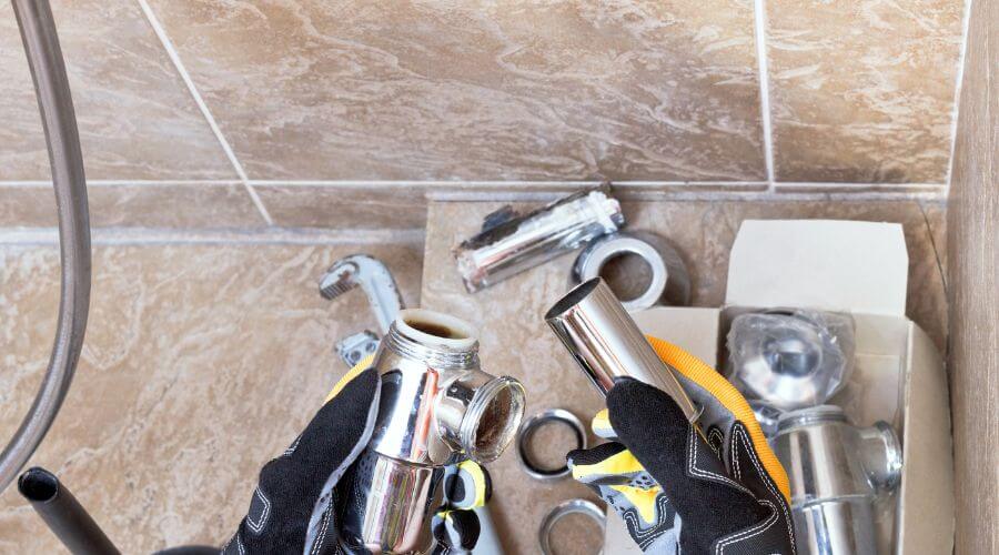 Professional gutter cleaning in Keyesport, IL